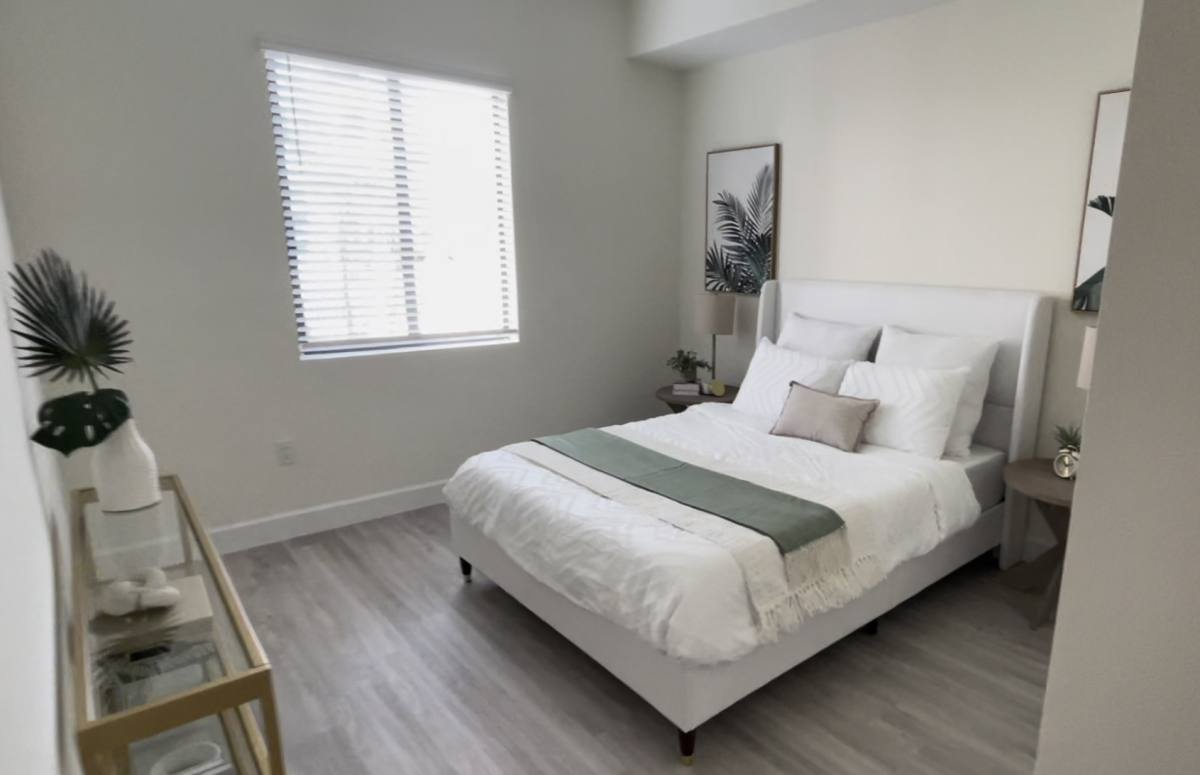Apartment for rent at 895 W 72nd St #311, Hialeah, FL 33014