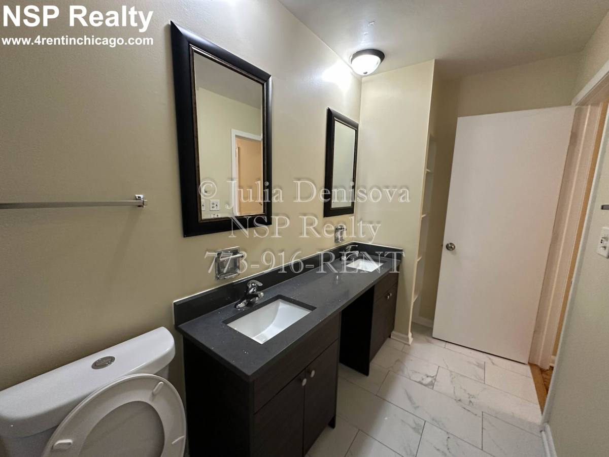 Apartment for rent at 430 Stevens Dr #G04, Addison, IL 60101