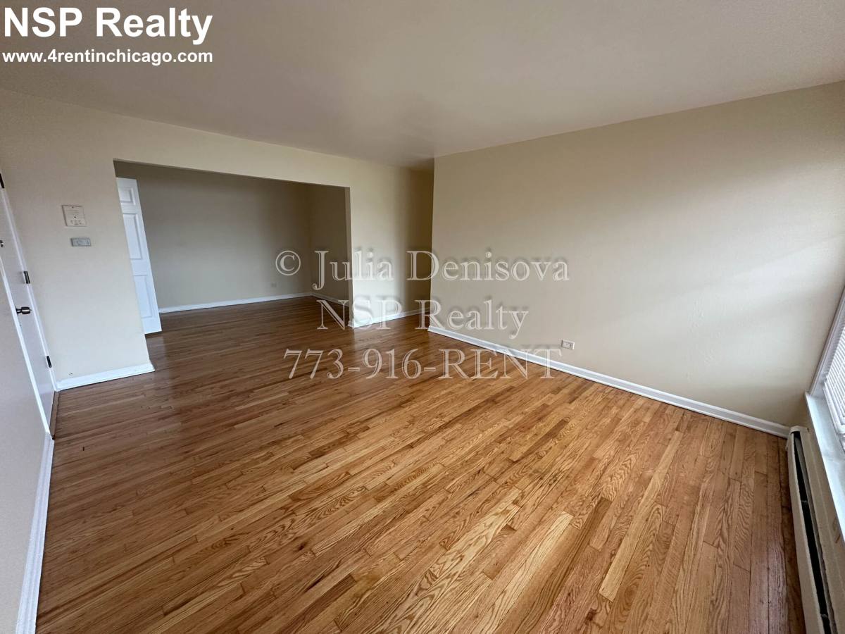 Apartment for rent at 430 Stevens Dr #G04, Addison, IL 60101