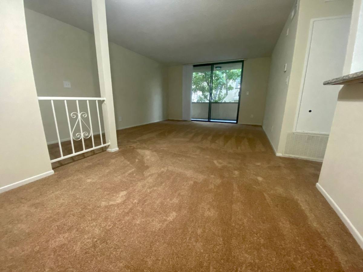 Apartment for rent at 10822 Otsego St, North Hollywood, CA 91601