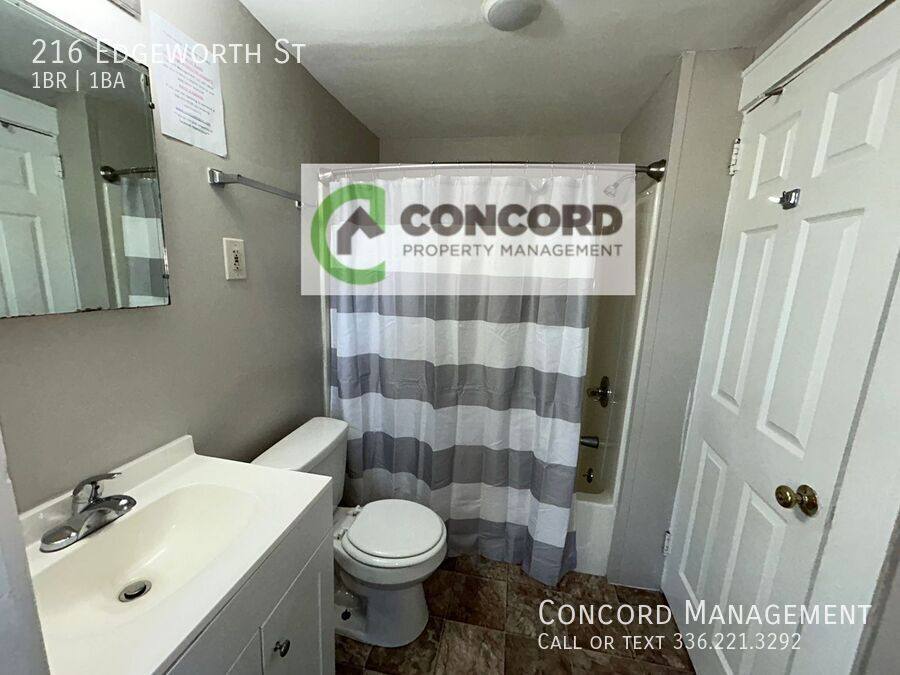 Apartment for rent at 216 Edgeworth St, High Point, NC 27262