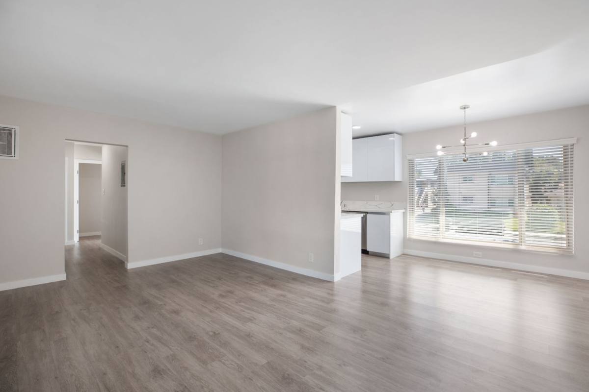 Apartment for rent at 4957 Kester Ave, Sherman Oaks, CA 91403