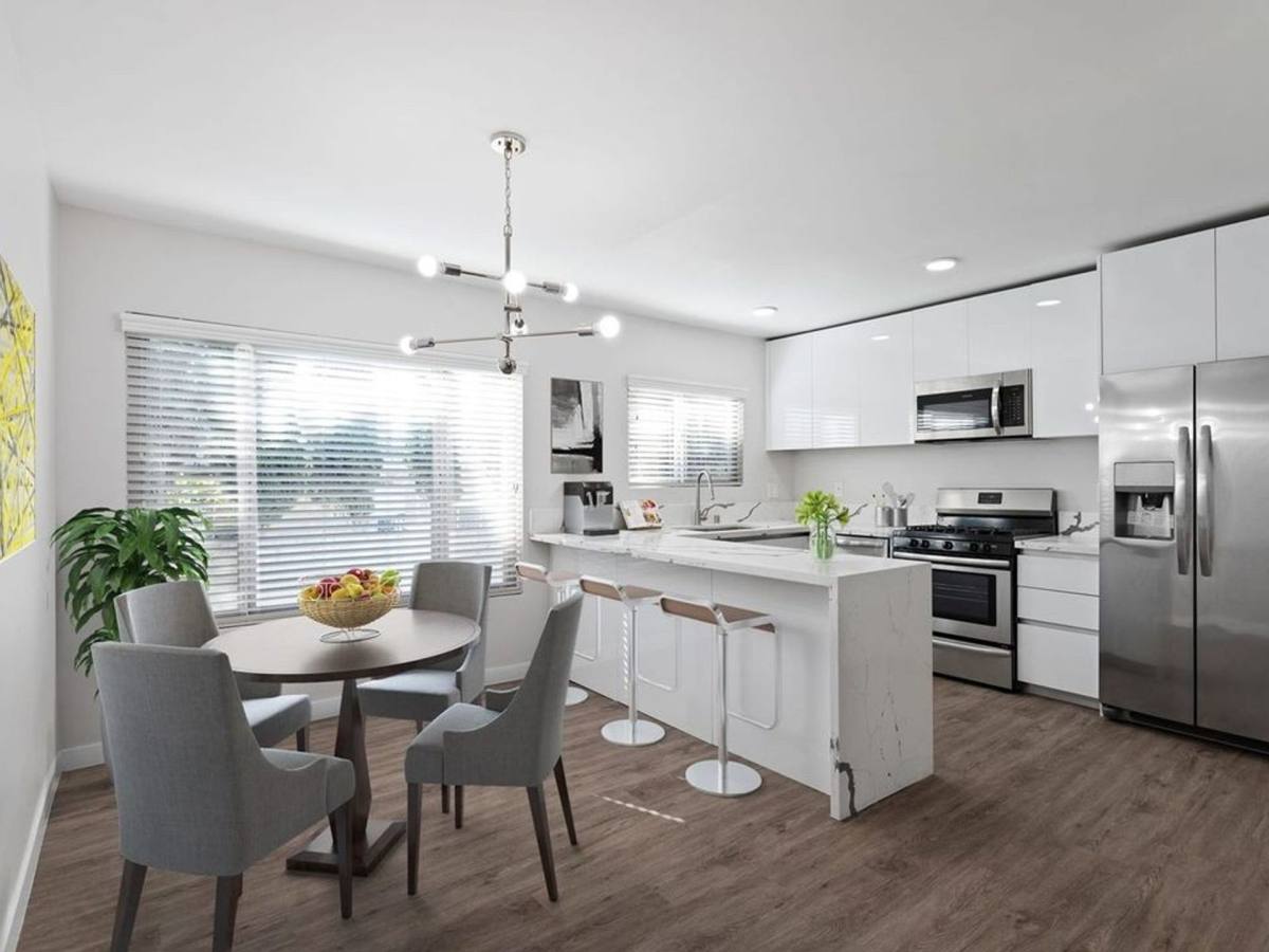 Apartment for rent at 4957 Kester Ave, Sherman Oaks, CA 91403