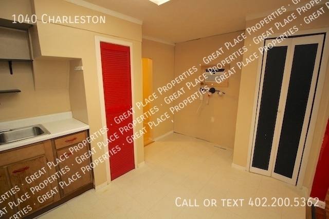 House for rent at 1040 Charleston, Lincoln, NE 68508