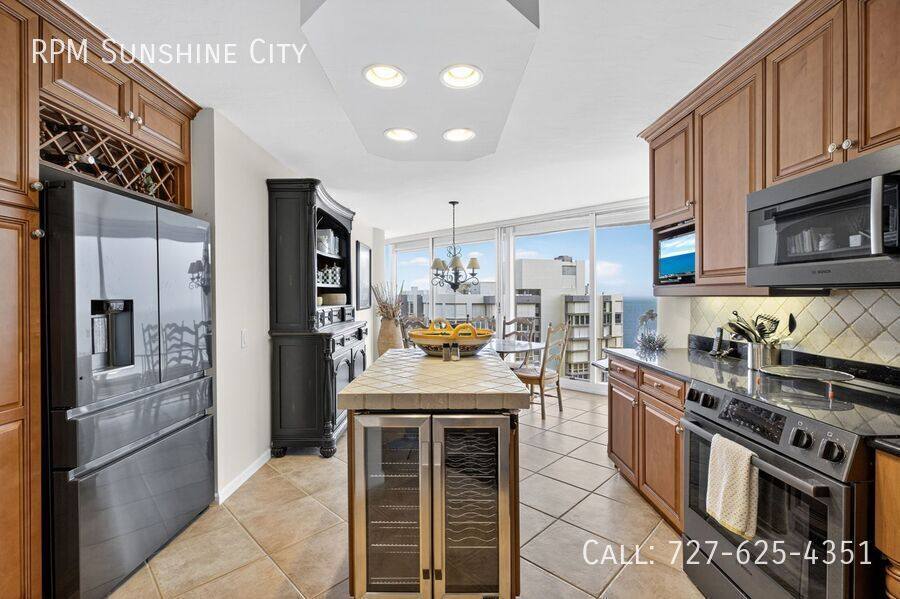 House for rent at 4041 Gulf Shore Blvd N #1807, Naples, FL 34103