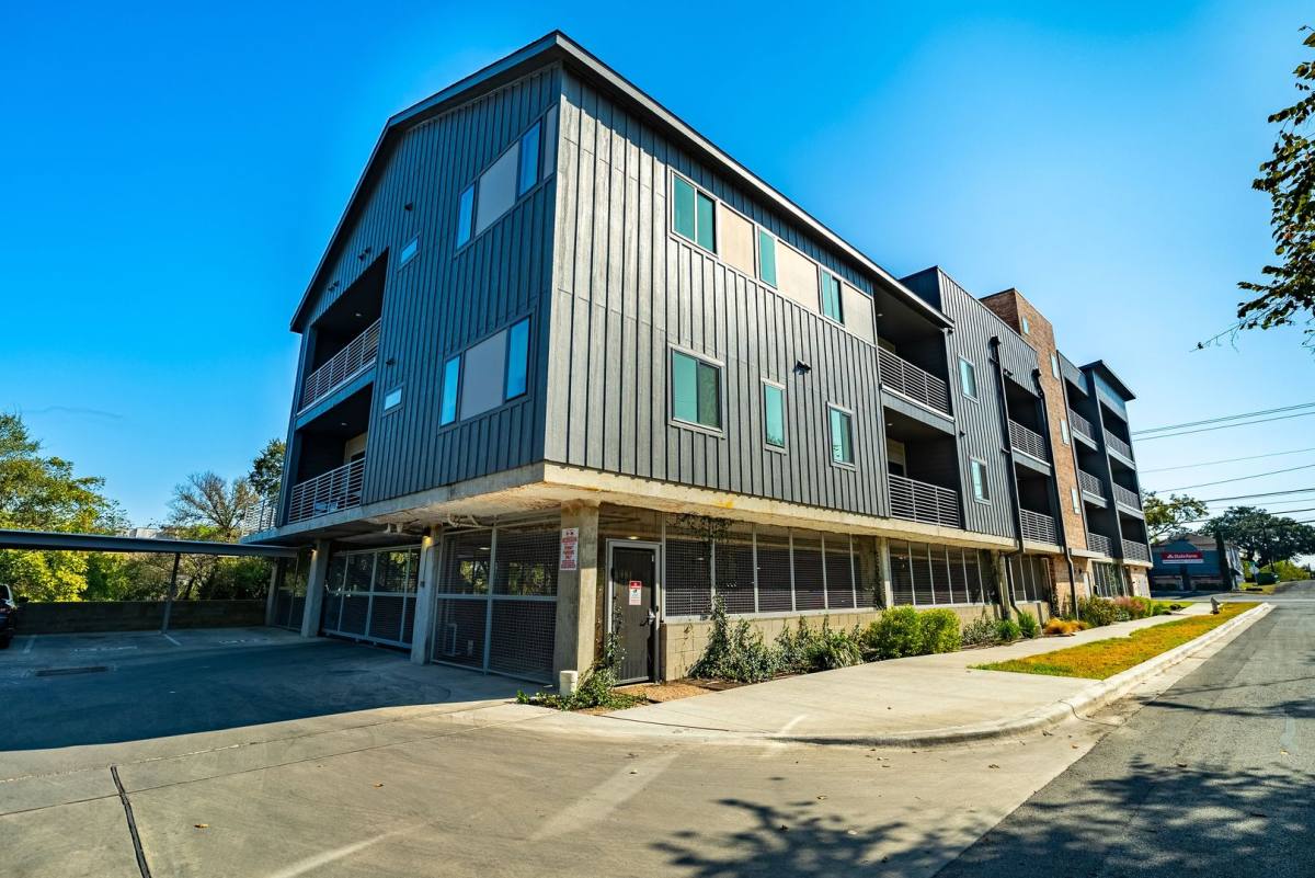 Condo for rent at 100 W Mockingbird Lane, Austin, TX 78745