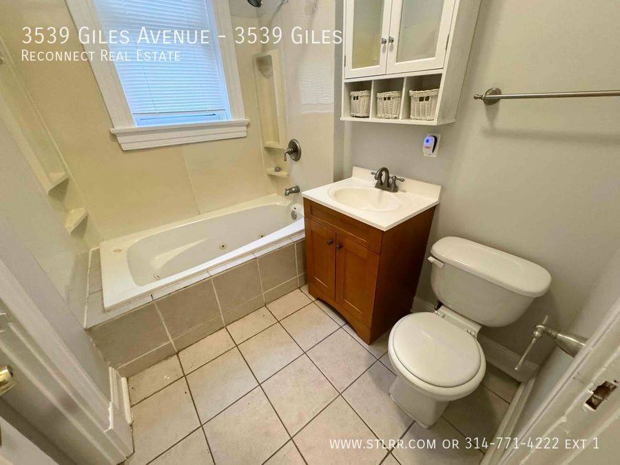 Apartment for rent at 3539 Giles Ave, Saint Louis, MO 63116
