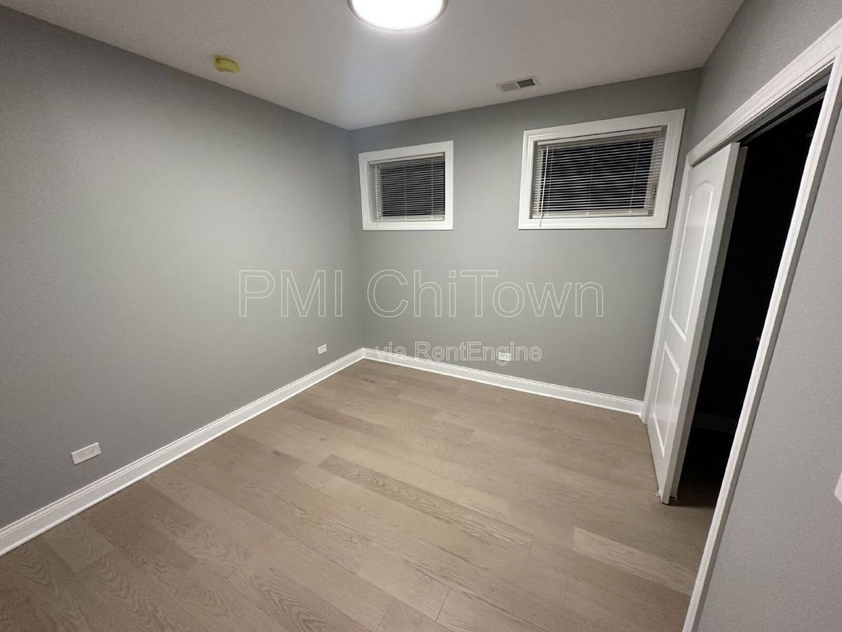Condo for rent at 4950 S Michigan Ave #1, Chicago, IL 60615