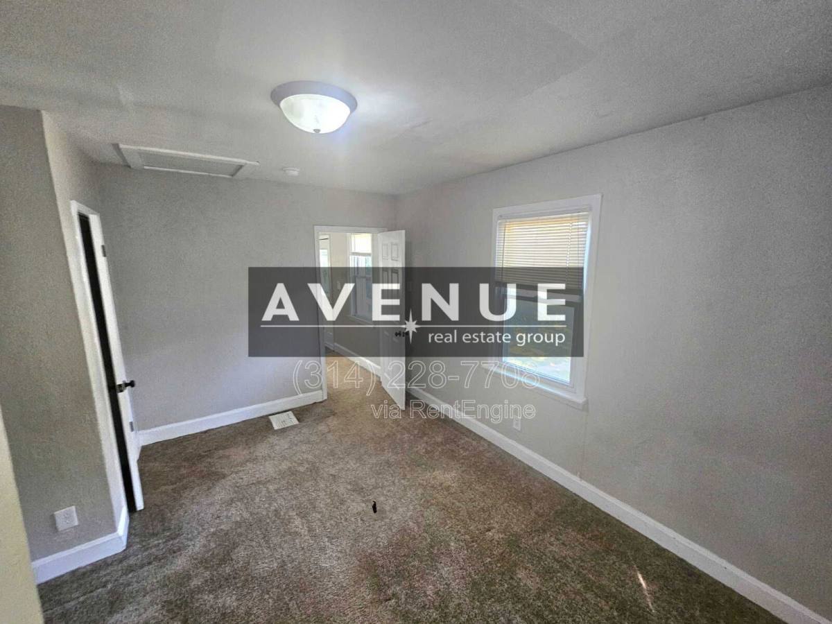 House for rent at 126 Madison Ave, Saint Louis, MO 63119