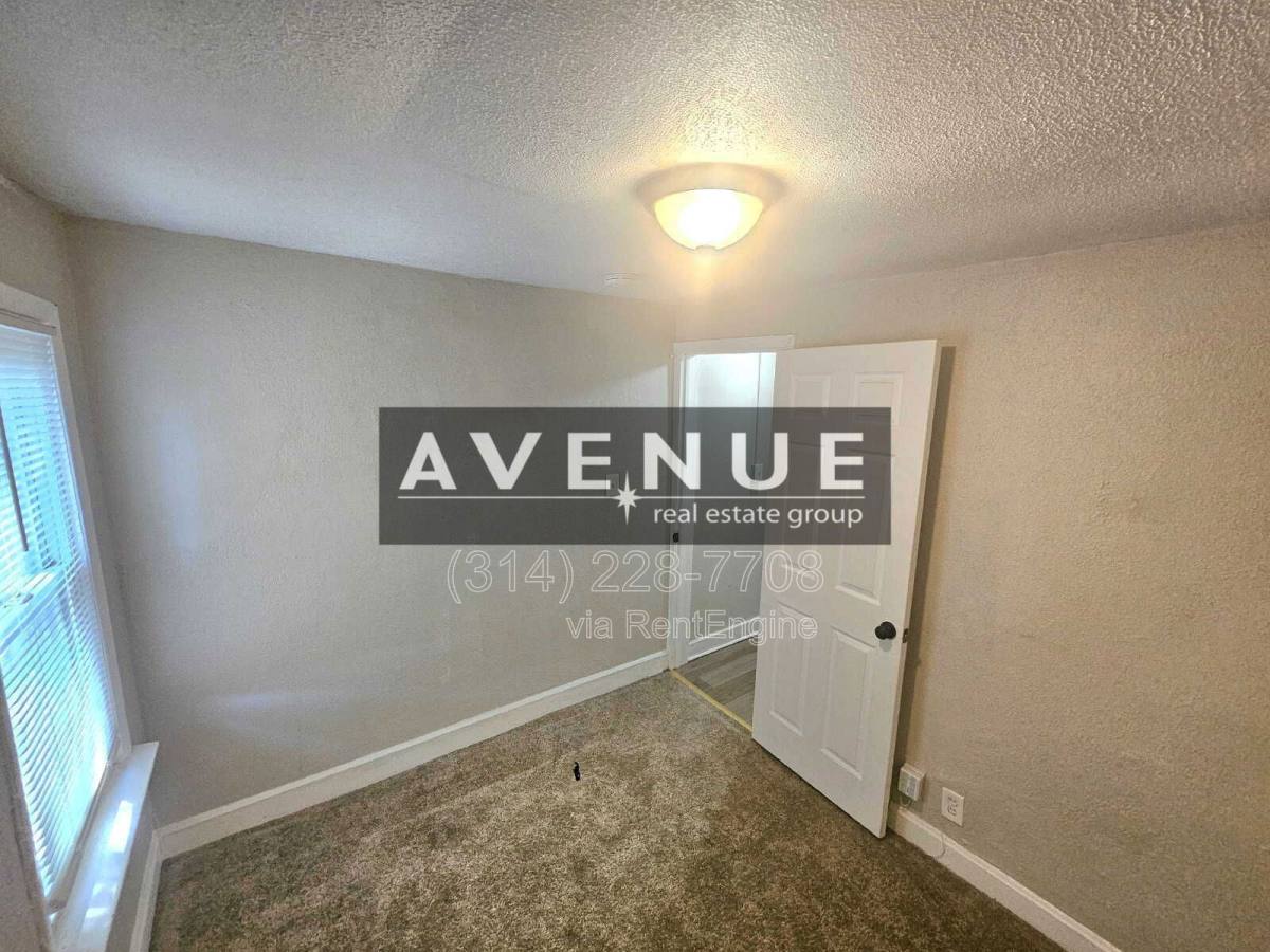 House for rent at 126 Madison Ave, Saint Louis, MO 63119
