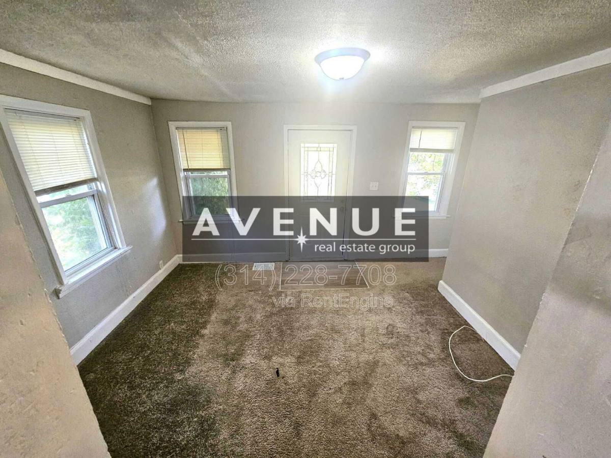 House for rent at 126 Madison Ave, Saint Louis, MO 63119