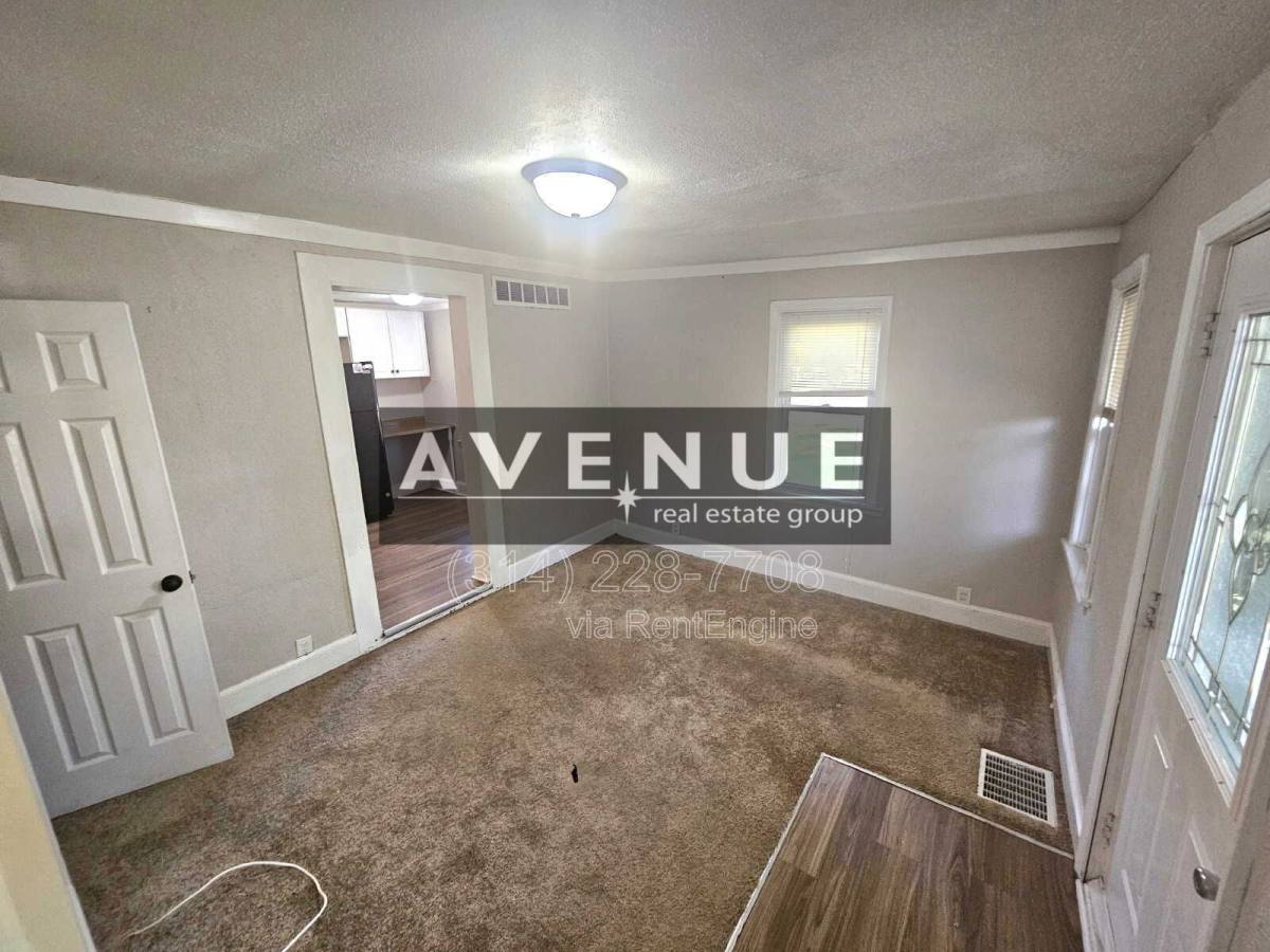 House for rent at 126 Madison Ave, Saint Louis, MO 63119