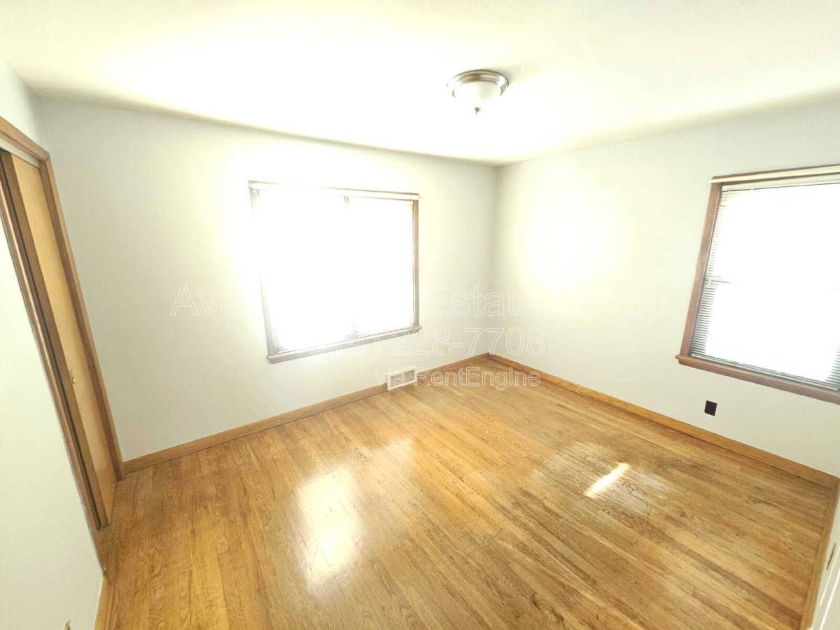 House for rent at 8883 St Cyr Dr, Saint Louis, MO 63136
