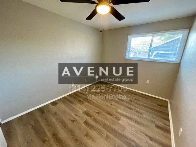 House for rent at 8330 Woodhurst Dr, Saint Louis, MO 63134