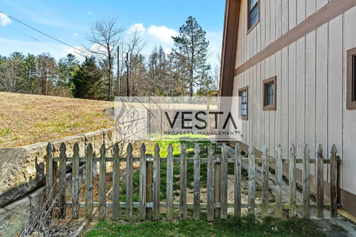 Apartment for rent at 588 Ray Hill Rd #D, Mills River, NC 28759