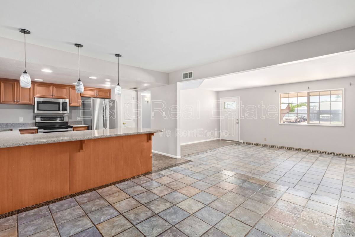 House for rent at 1918 E Palmcroft Dr, Tempe, AZ 85282