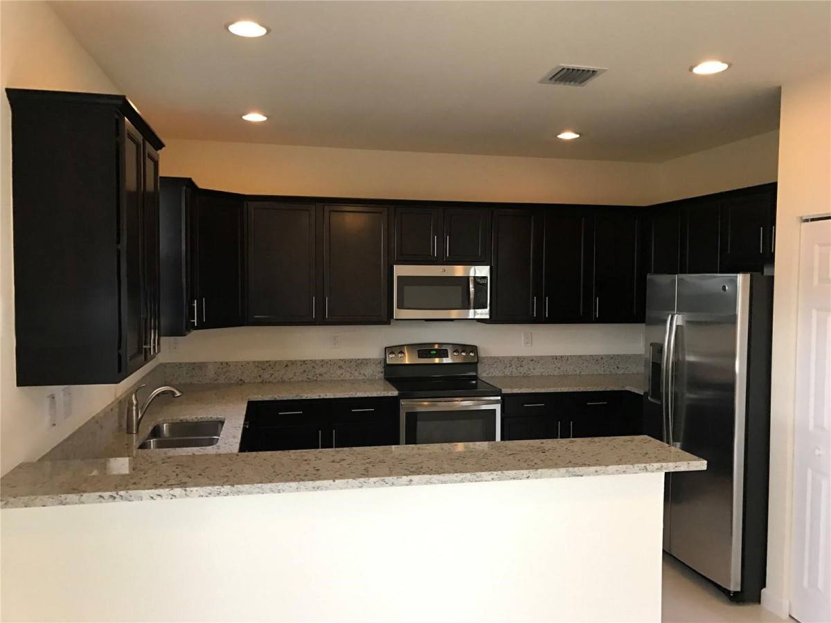 Townhouse for rent at 8806 NW 103rd Ave, Miami, FL 33178