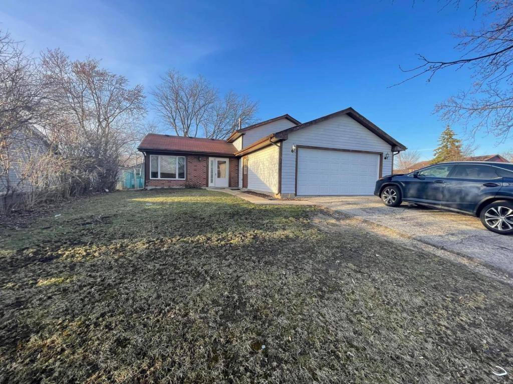 House for rent at 330 Dean Circle, Bolingbrook, IL 60440