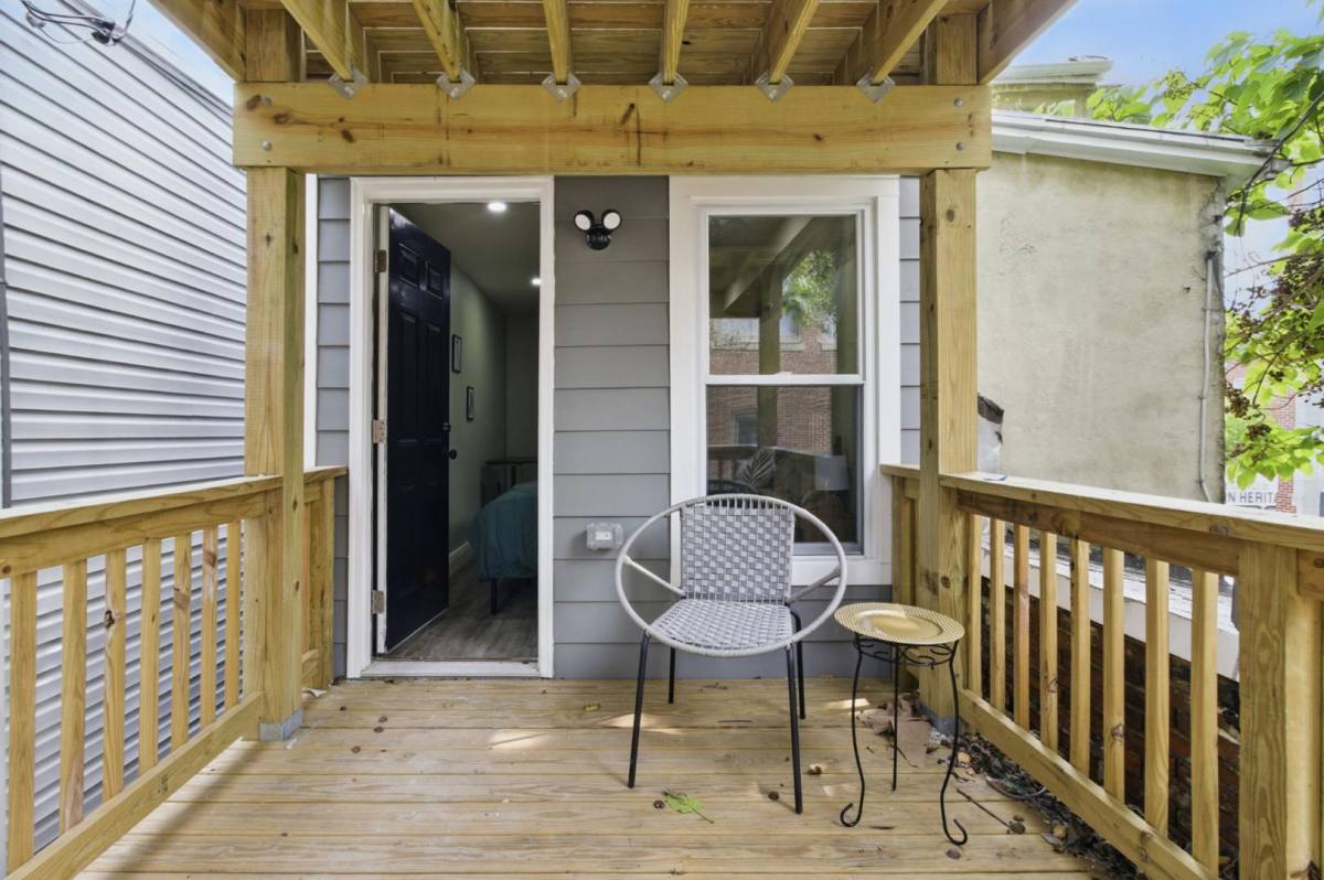 Townhouse for rent at 1232 W Lombard St, Baltimore, MD 21223