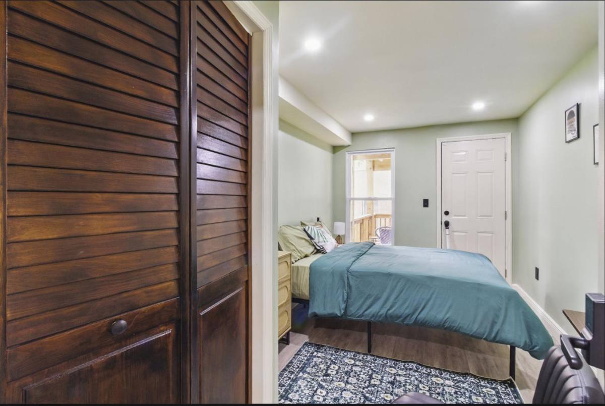 Townhouse for rent at 1232 W Lombard St, Baltimore, MD 21223