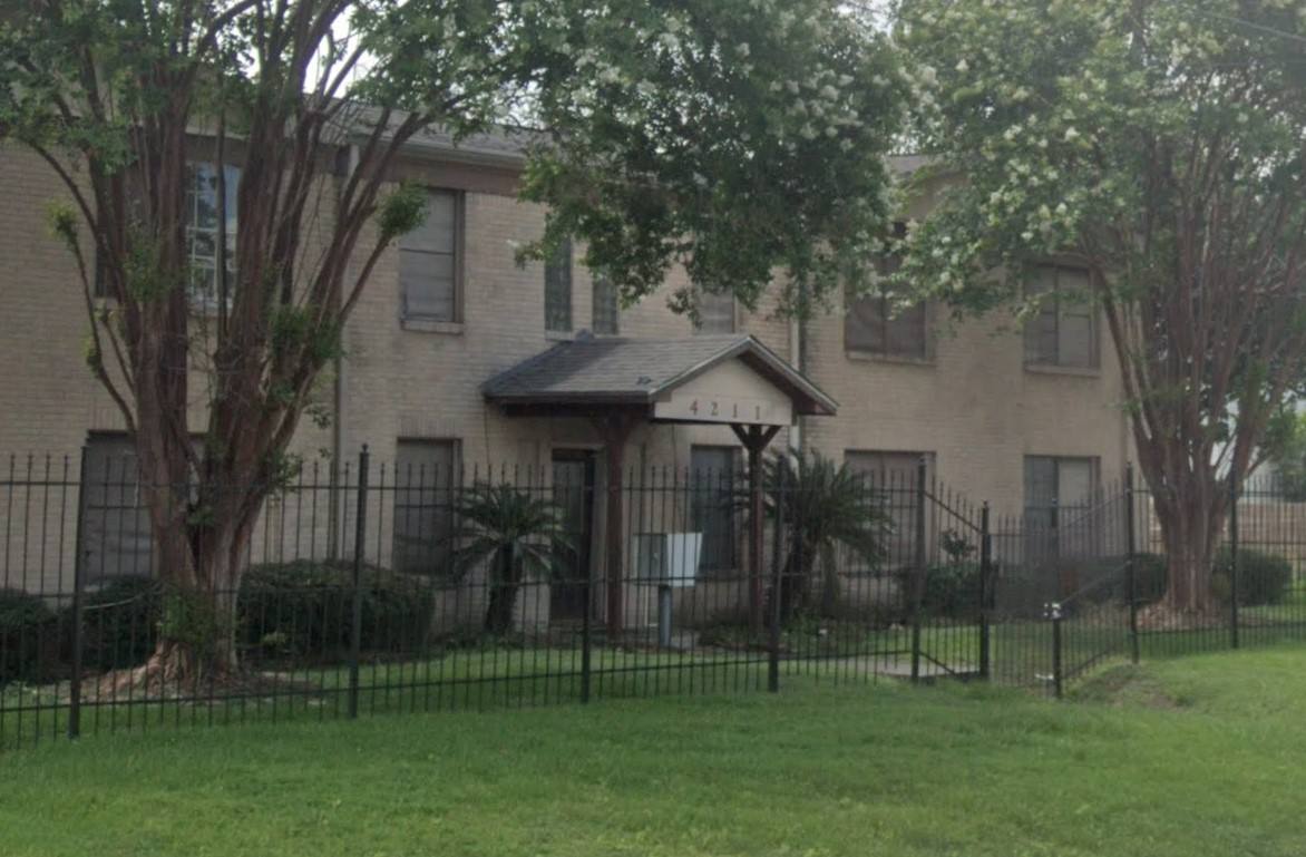 Apartment for rent at 4211 Chartres St, Houston, TX 77004