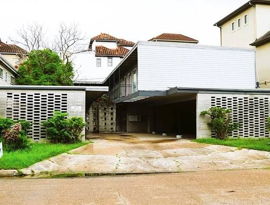 Apartment for rent at 2414 Mimosa Dr #5, Houston, TX 77019