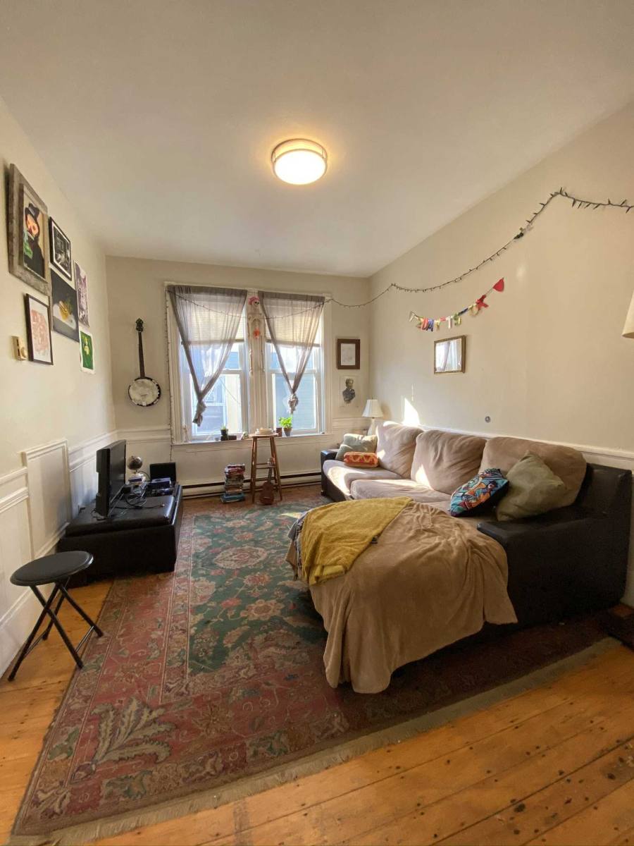 Apartment for rent at 118 Hyde Park Ave, Jamaica Plain, MA 02130