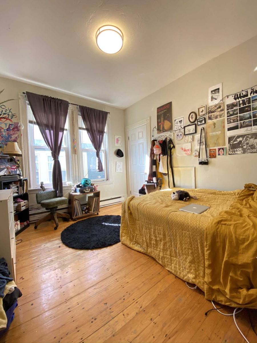 Apartment for rent at 118 Hyde Park Ave, Jamaica Plain, MA 02130