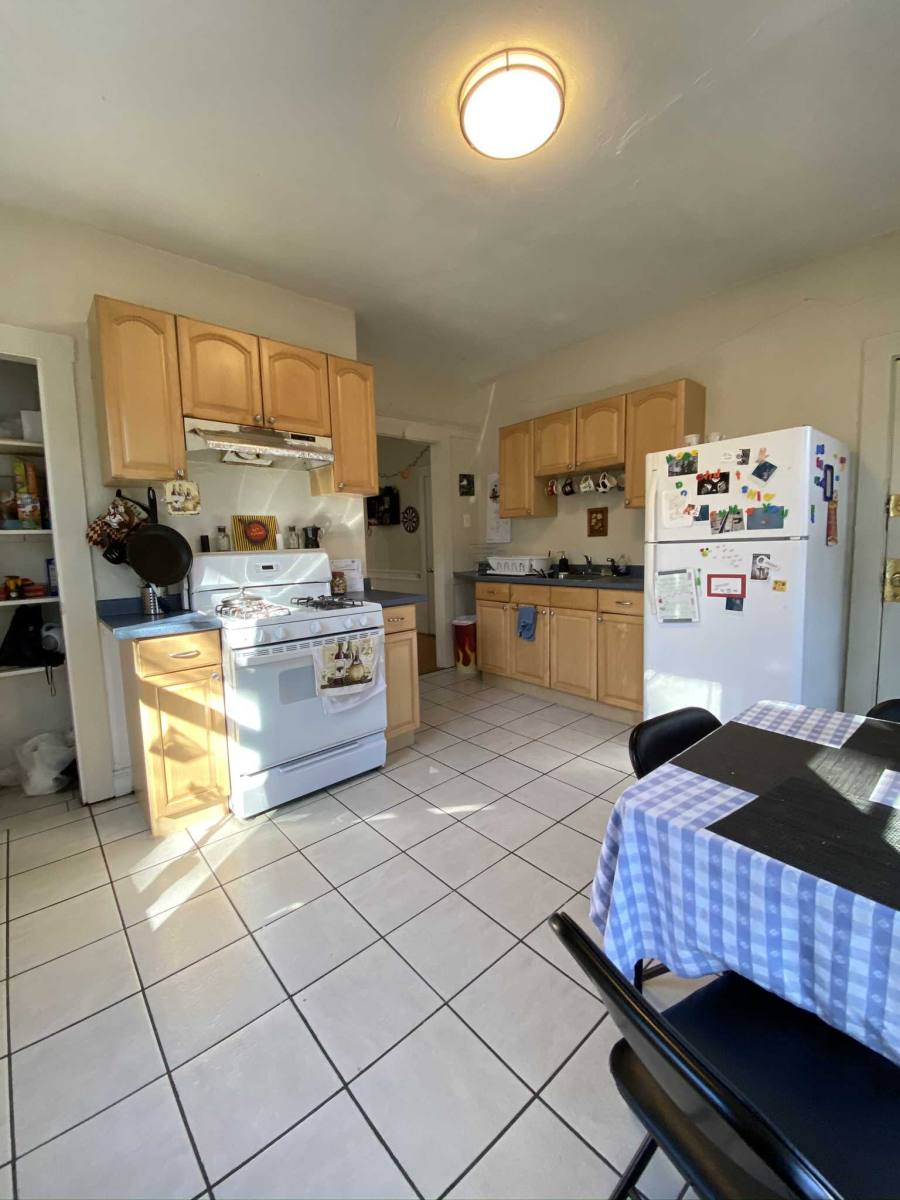 Apartment for rent at 118 Hyde Park Ave, Jamaica Plain, MA 02130
