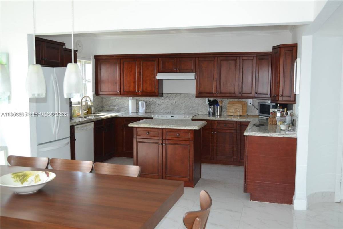 Condo for rent at 3850 Galt Ocean Dr, Fort Lauderdale, FL 33308