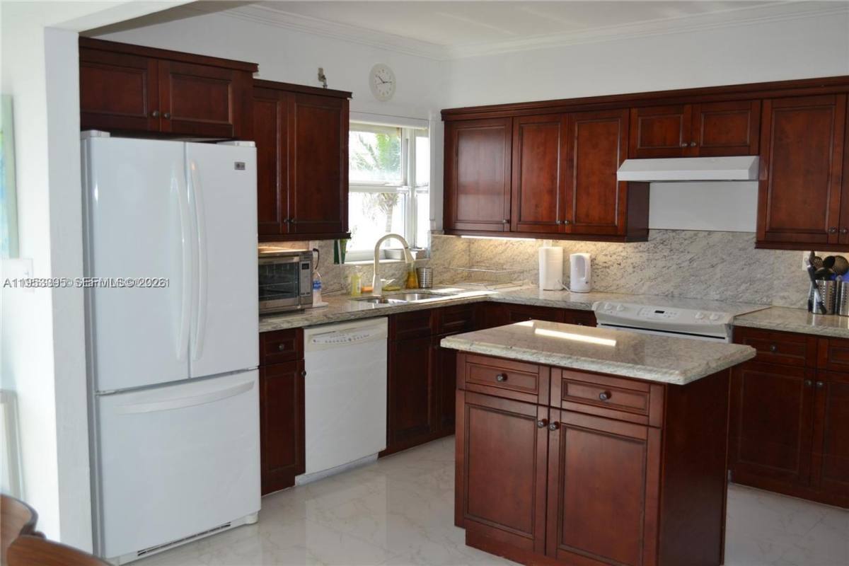 Condo for rent at 3850 Galt Ocean Dr, Fort Lauderdale, FL 33308
