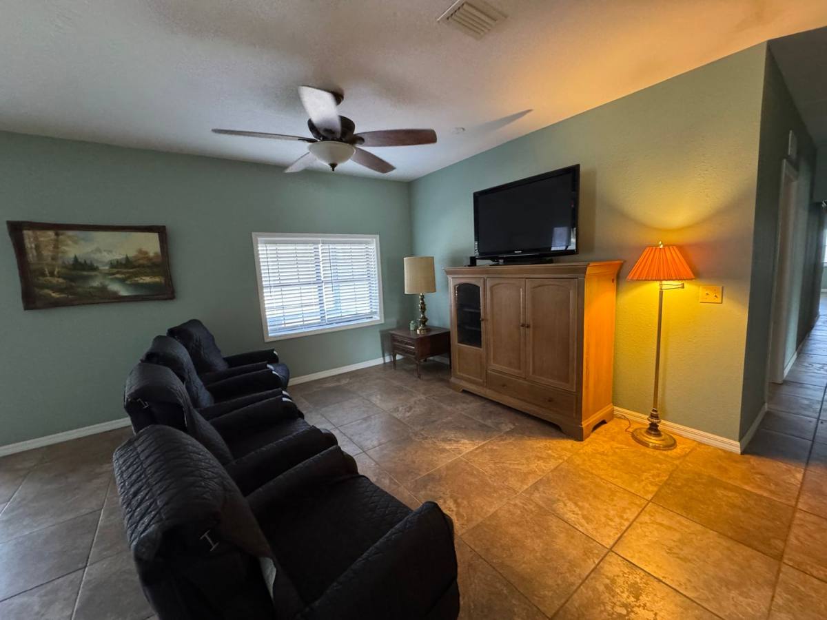 House for rent at 12610 US-Highway, Live Oak, FL 32060