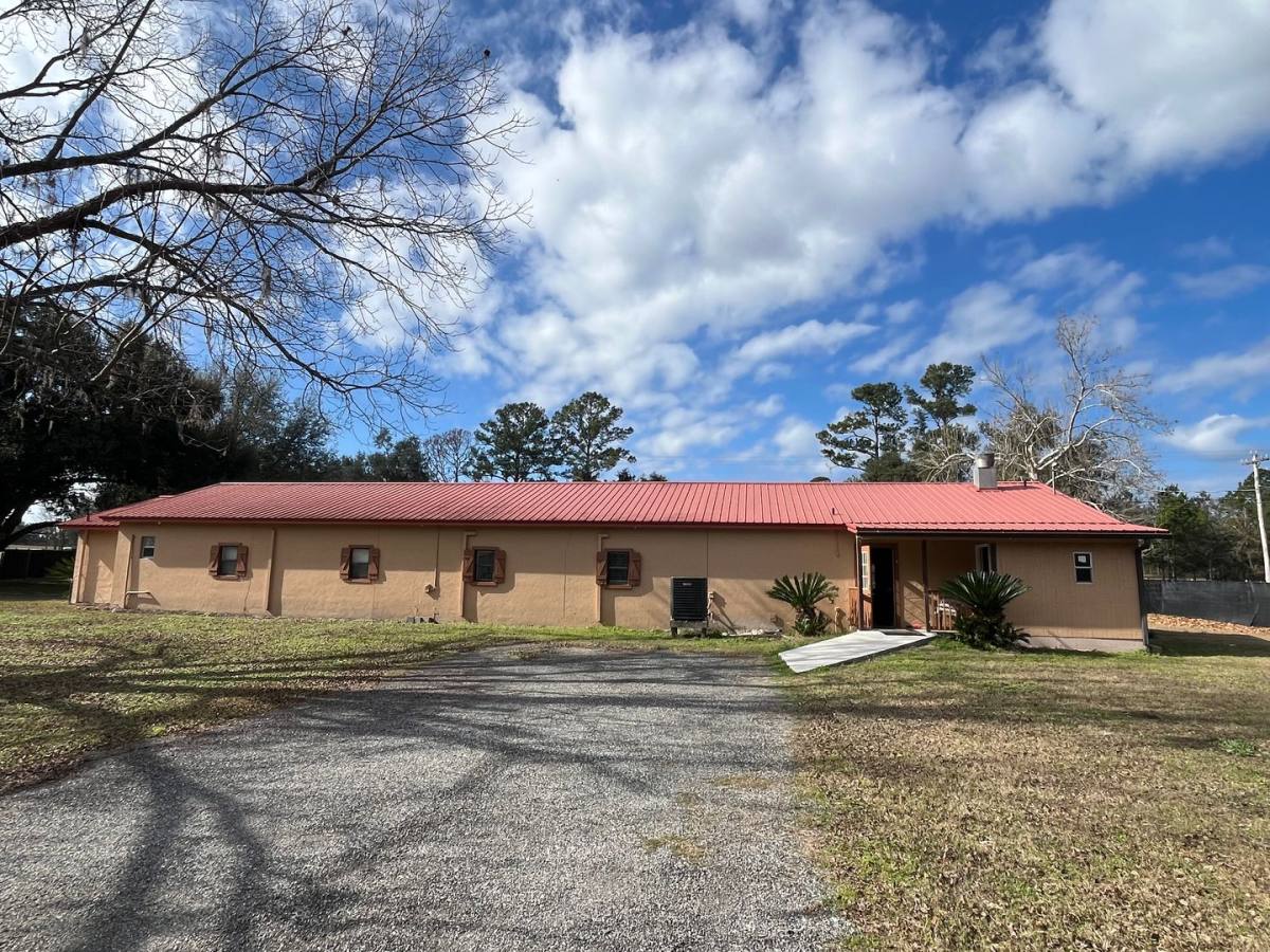 House for rent at 12610 US-Highway, Live Oak, FL 32060