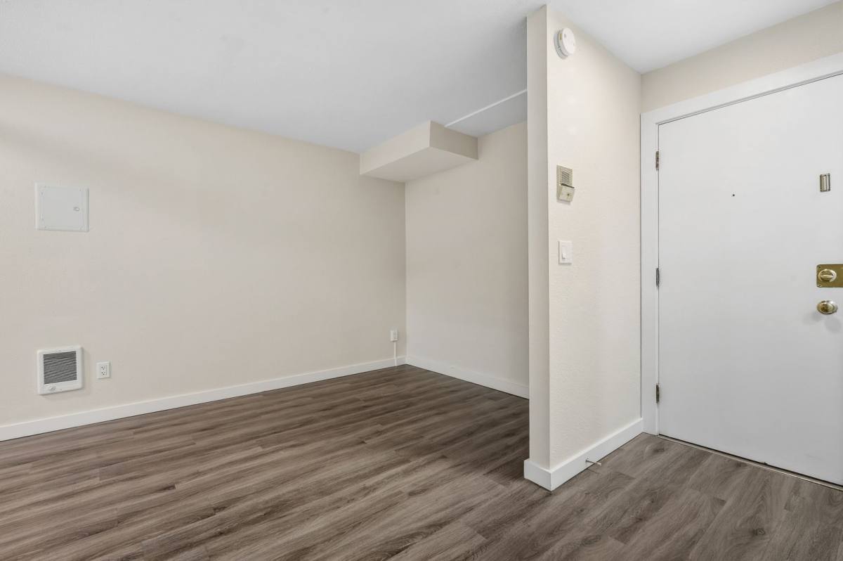 Apartment for rent at 625 4th Ave W, Seattle, WA 98119