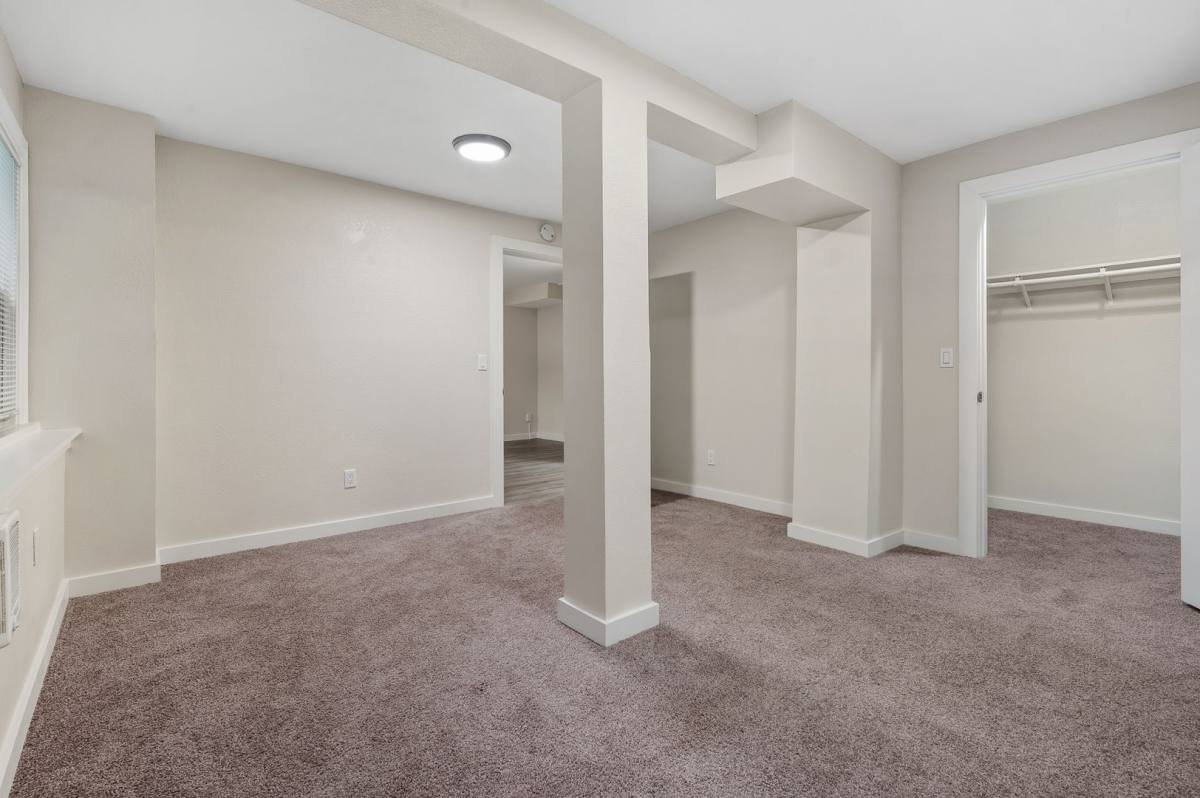 Apartment for rent at 625 4th Ave W, Seattle, WA 98119