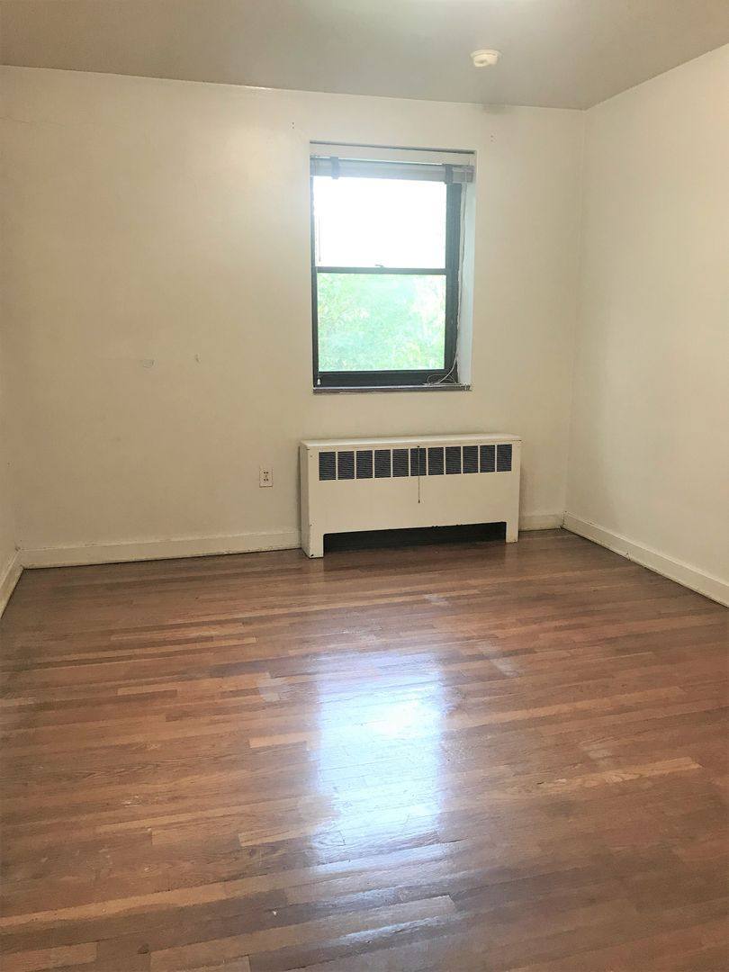 Townhouse for rent at 824 Perry Highway, Pittsburgh, PA 15229