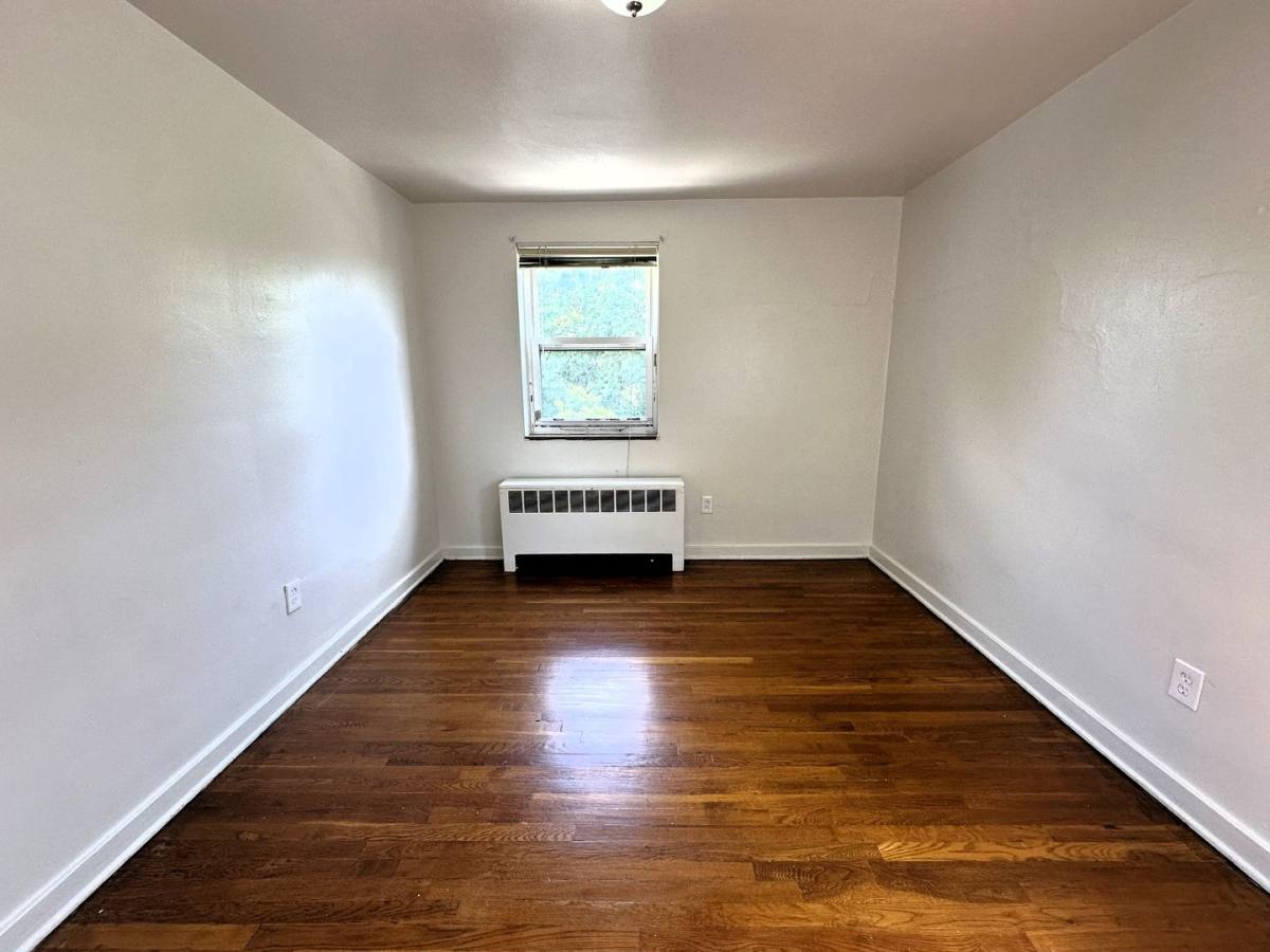Townhouse for rent at 824 Perry Highway, Pittsburgh, PA 15229