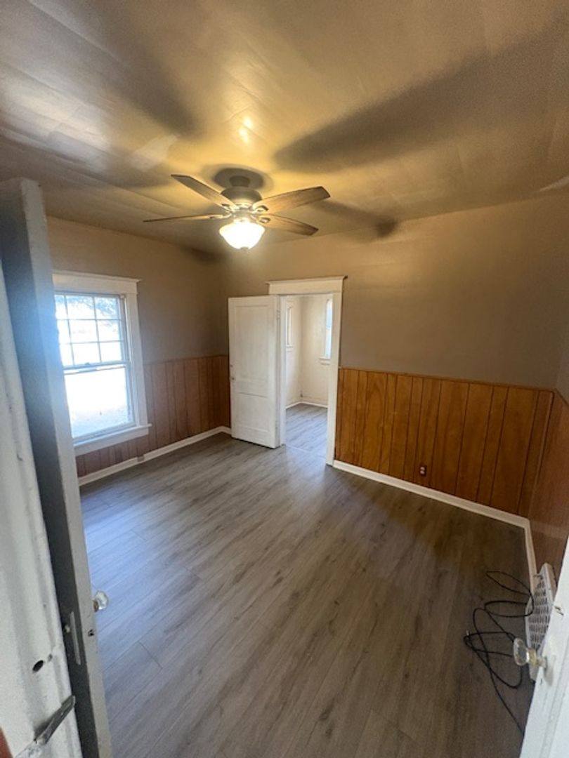 Apartment for rent at 2210-2212 N Knoxville Ave, Peoria, IL 61603