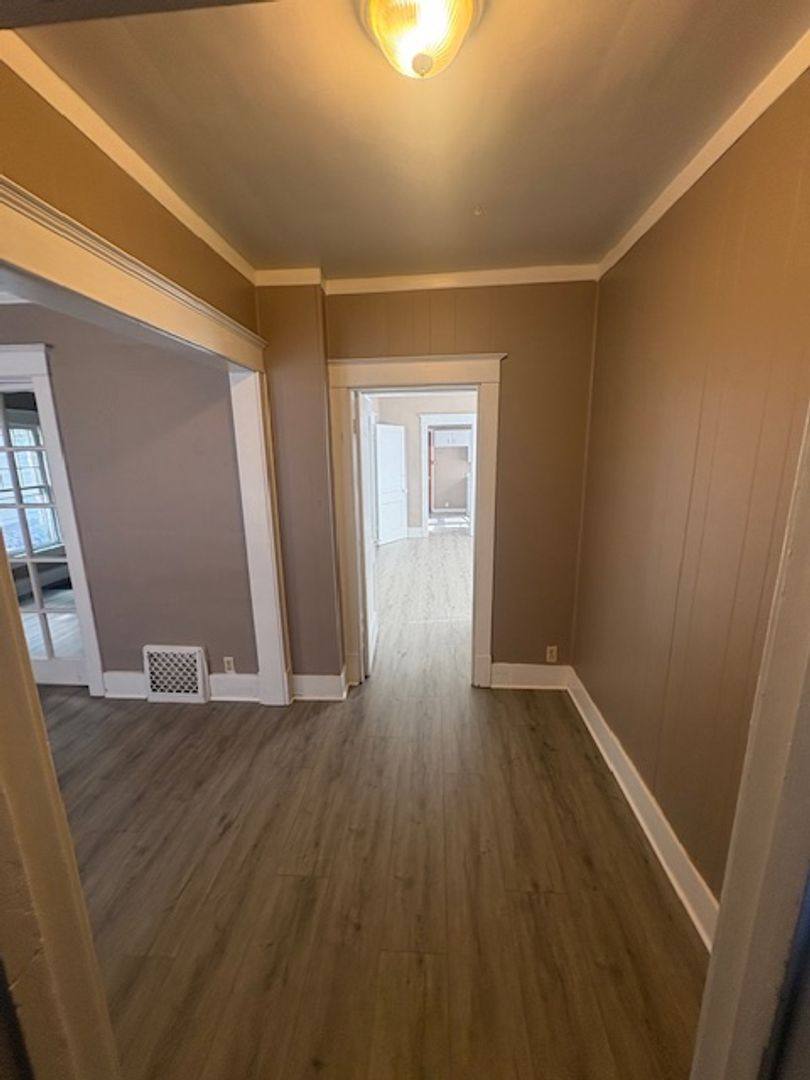 Apartment for rent at 2210-2212 N Knoxville Ave, Peoria, IL 61603