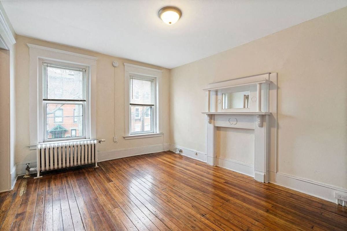 Apartment for rent at 165 Park St, New Haven, CT 06511