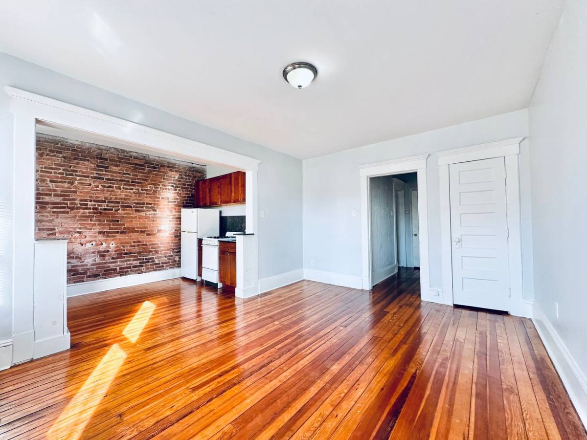 Apartment for rent at 165 Park St, New Haven, CT 06511