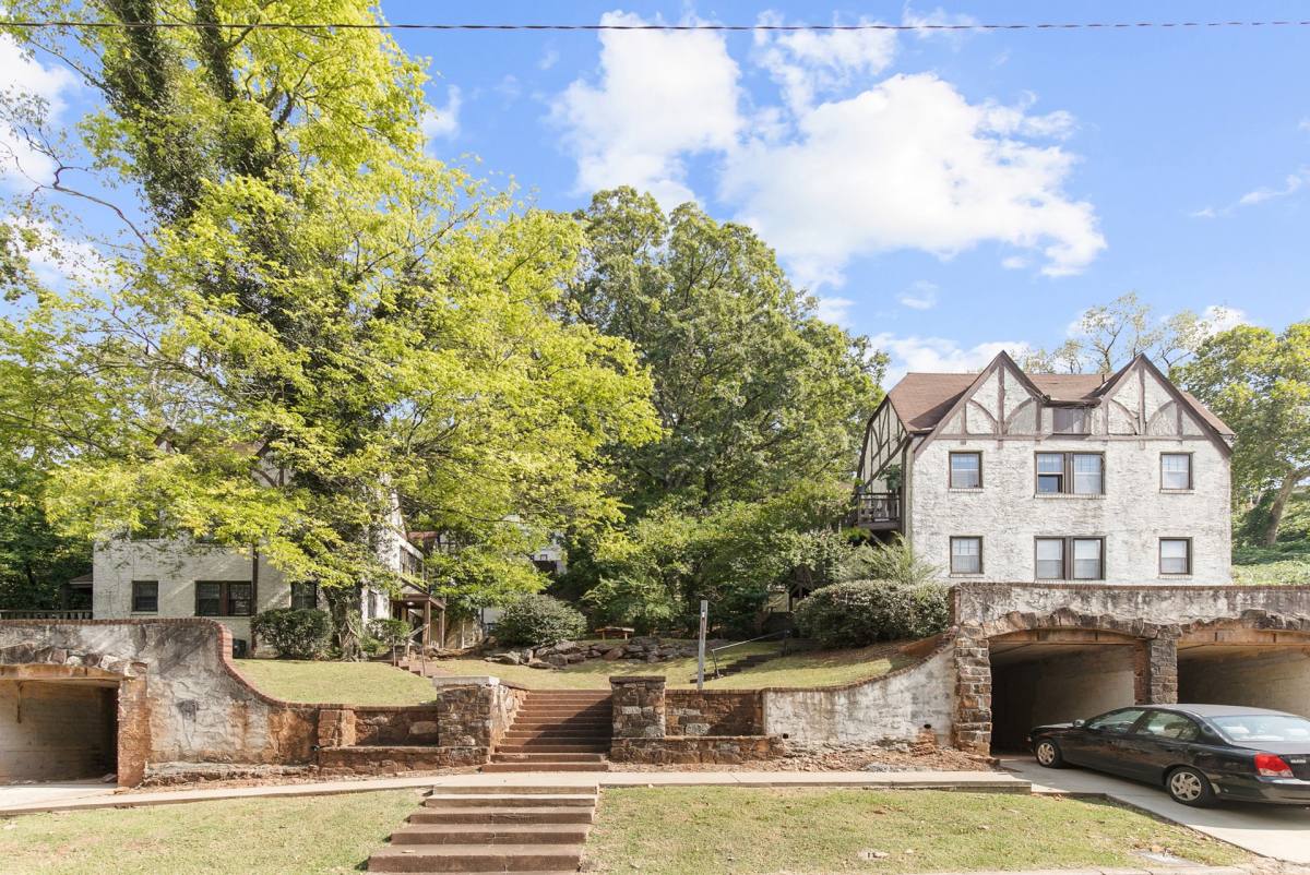 Townhouse for rent at 1855 16th Ave S, Birmingham, AL 35205