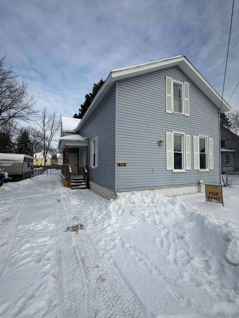 House for rent at 612 E 12th, Erie, PA 16503