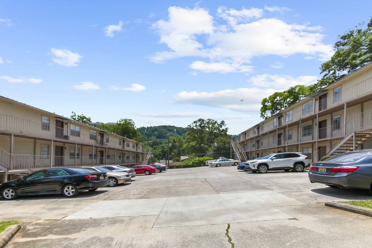 Townhouse for rent at 1331 14th Ave S, Birmingham, AL 35205