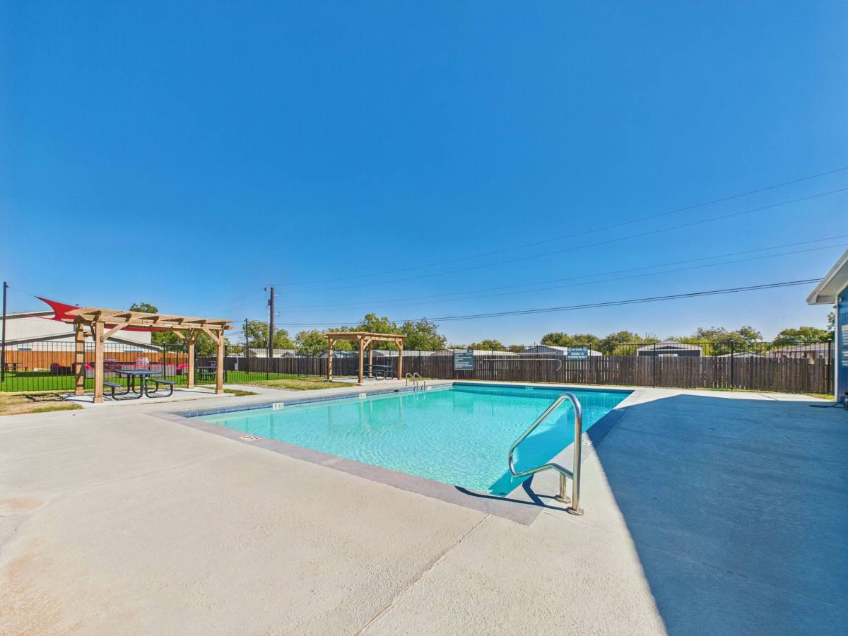 Apartment for rent at 4190 Ben Ficklin Rd, San Angelo, TX 76903