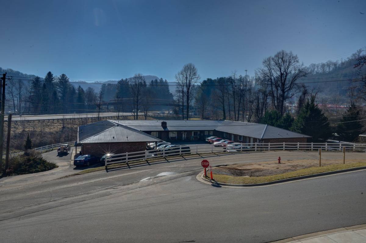 Apartment for rent at 71 Black Hawk Rd, Cullowhee, NC 28723