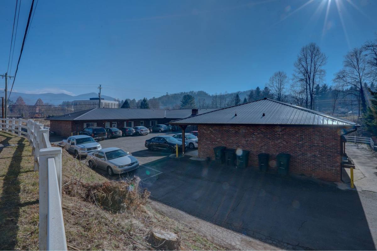 Apartment for rent at 71 Black Hawk Rd, Cullowhee, NC 28723