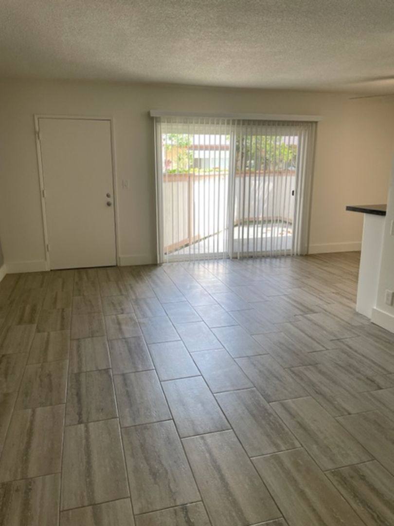 Apartment for rent at 2616 Green Meadow Rd, Lakewood, CA 90712