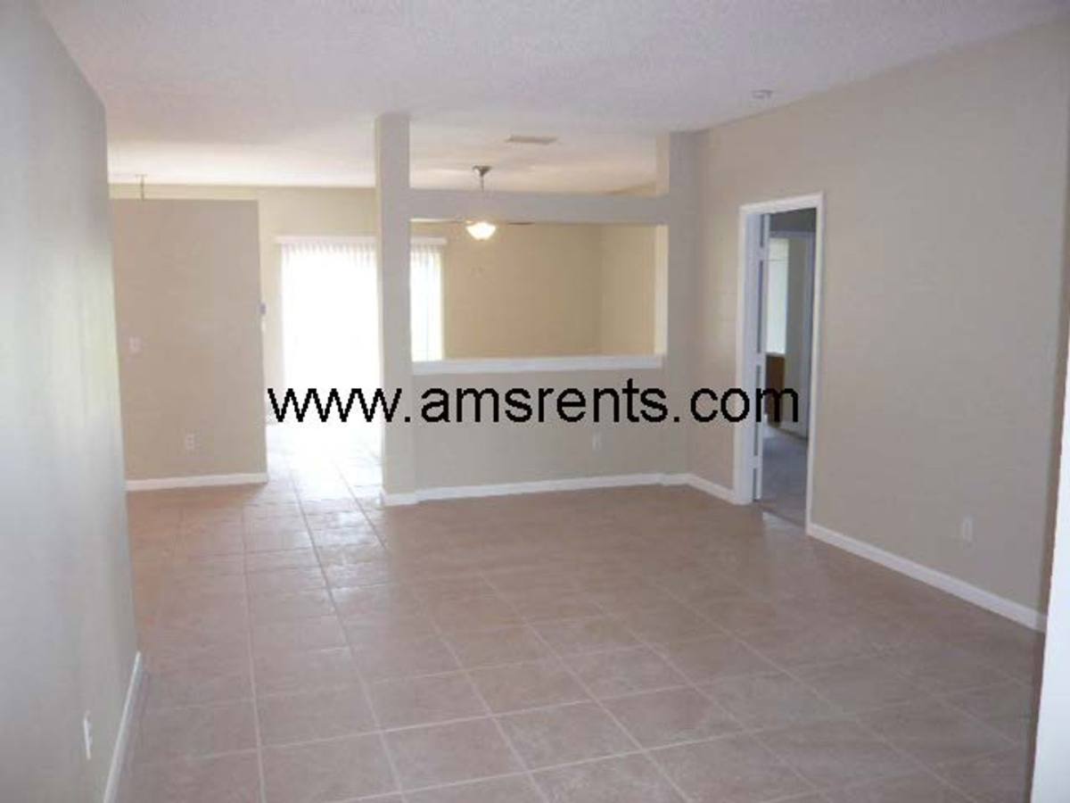 House for rent at 1812 Concord Dr, Apopka, FL 32703