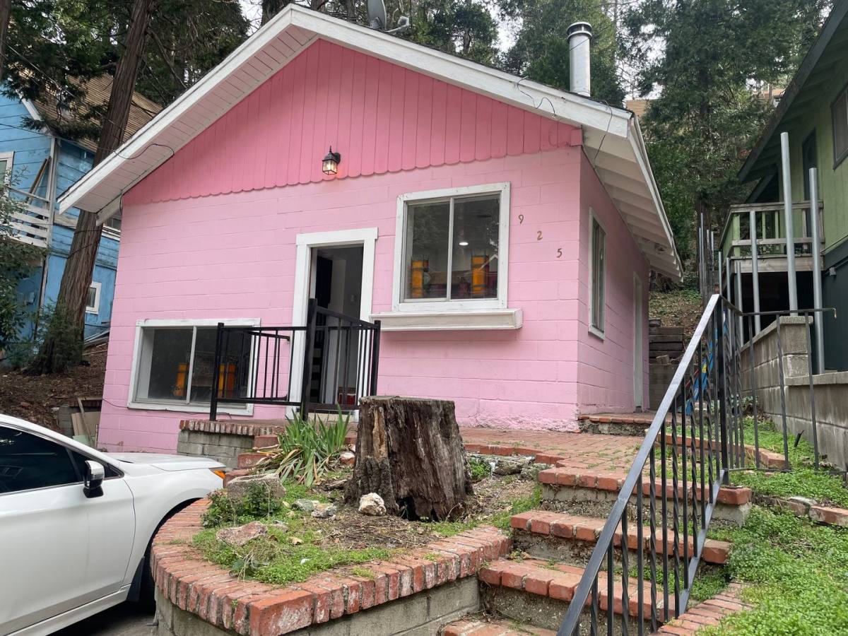 House for rent at 925 Fern, Crestline, CA 92325